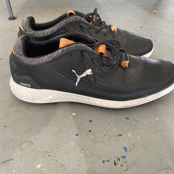 Golf Shoes - Picture 2 of 4